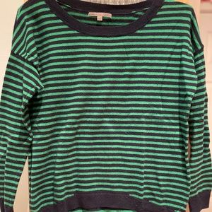 Gap sweater